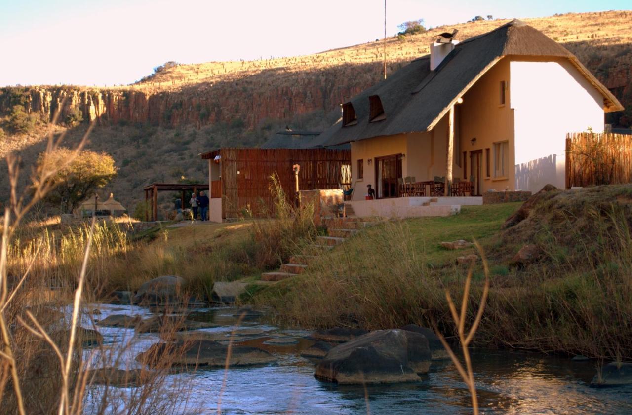 Komati Gorge Lodge, R 36 Halfway Between Carolina And Machadodorp Exteriör bild